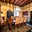 Exclusive Luxury Guest Center House