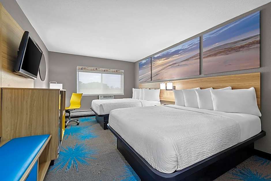 Days Inn by Wyndham La Crosse