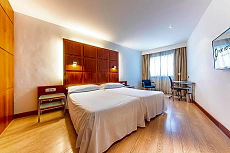 Premium Double or Twin Room with Airport Transfer (2 Adults)