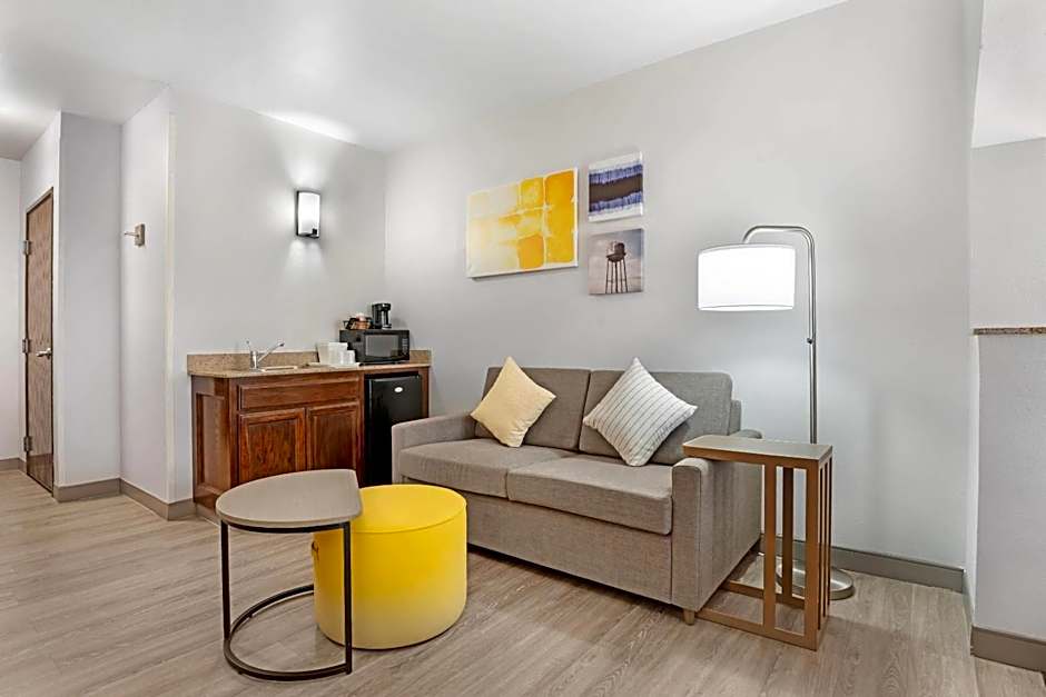Comfort Inn & Suites Sacramento