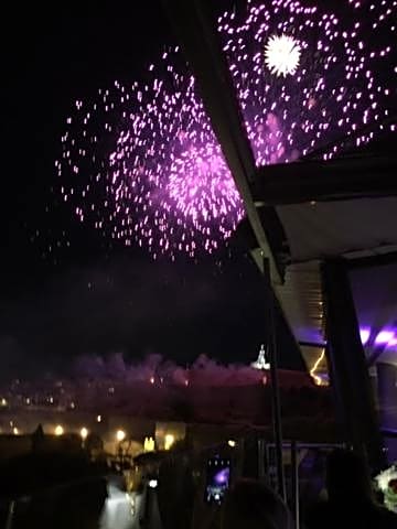 Suite privée du balcon du vieux port Marseille
