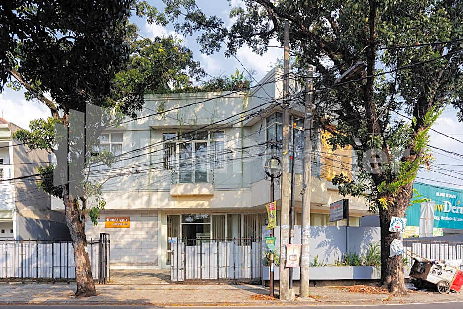 Wisma Anggrek Syariah Mitra Reddoorz