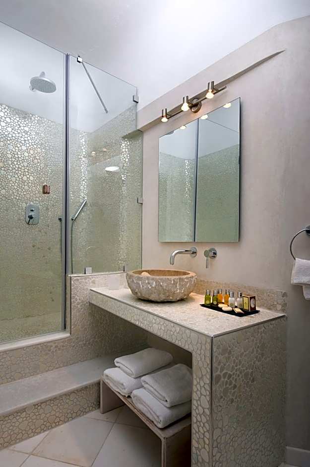 Gold Suites