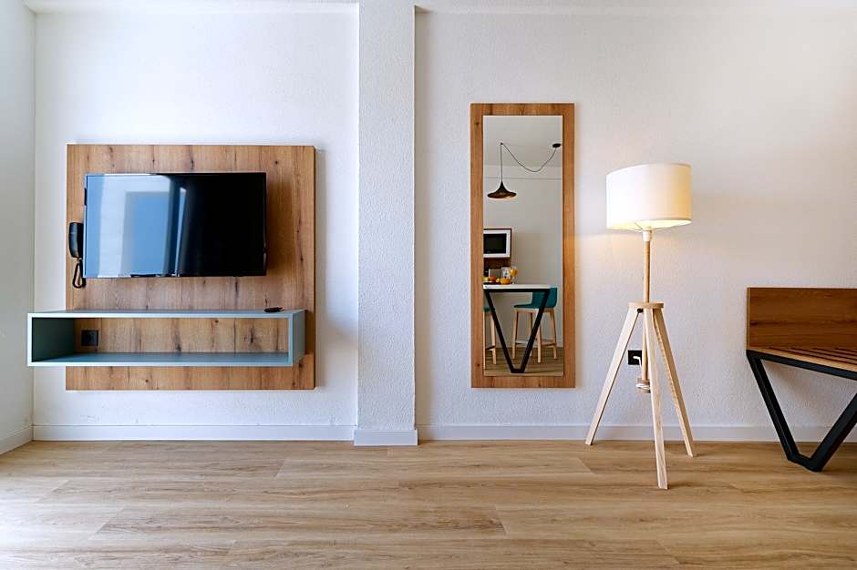 Photo 1 of 11 of PREMIUM 1 BED APARTMENT 1 ADULT