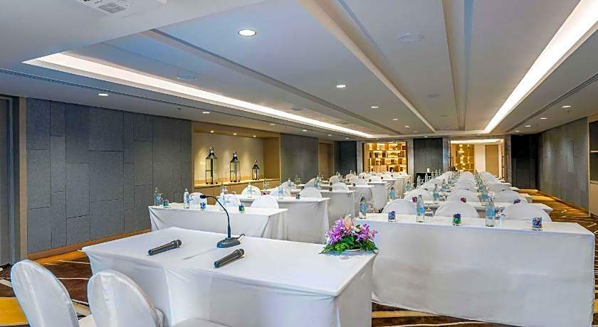 Novotel Phuket Phokeethra