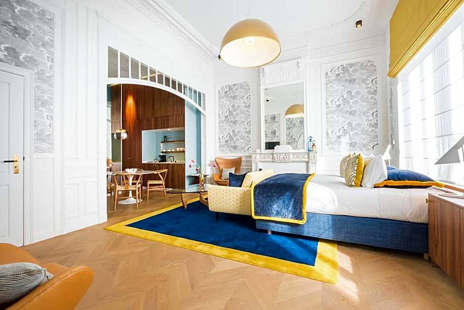 Raphael Suites