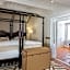 Akademie Street Boutique Hotel