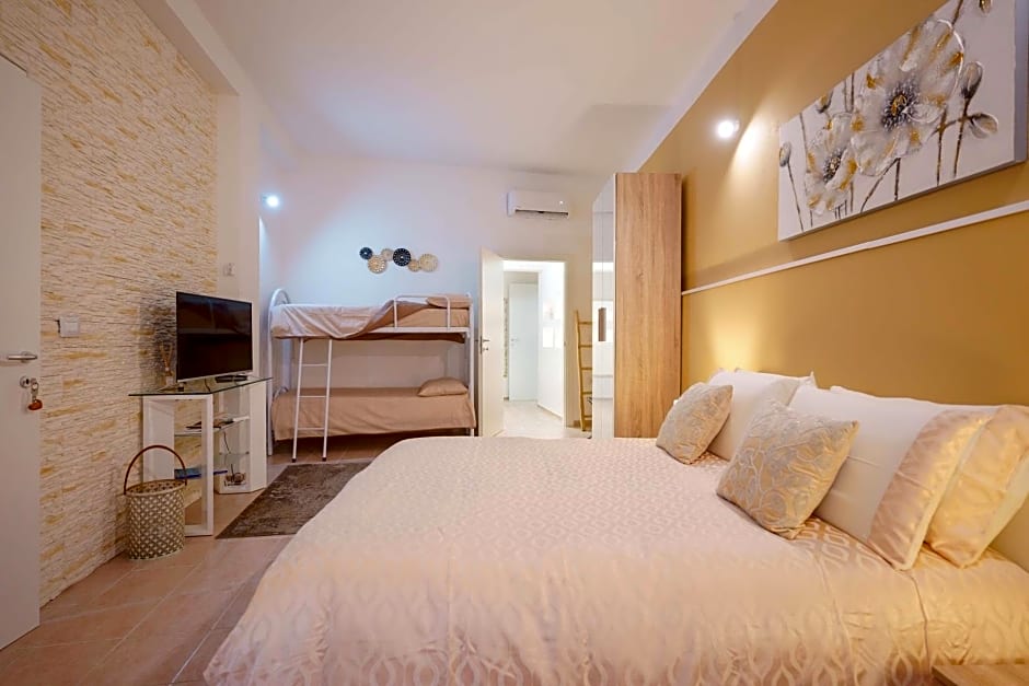 Montellino's Suite Oro