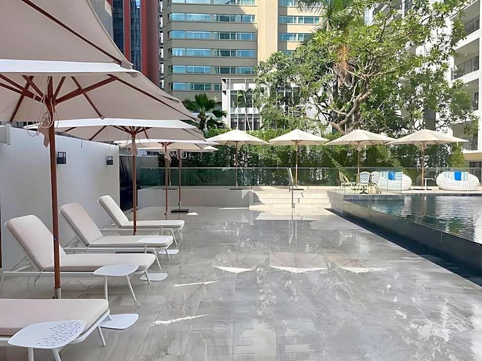 Floral Court Hotel & Residence Sukhumvit 13