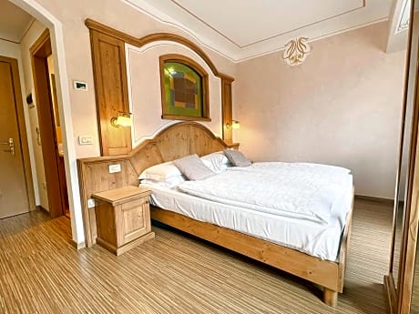 Standard Double or Twin Room with Balcony