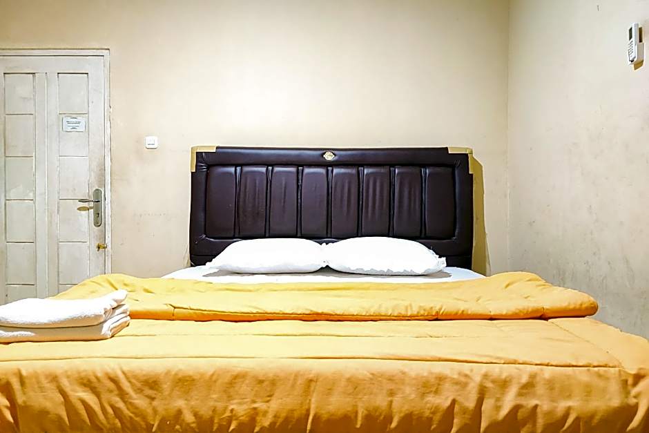 RedDoorz @ Hotel Keluarga Bangko