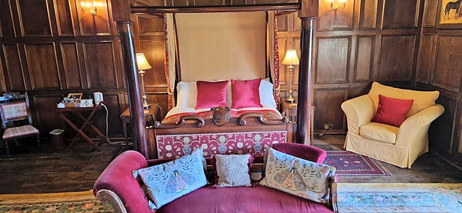 Braithwaite Hall Bed & Breakfast