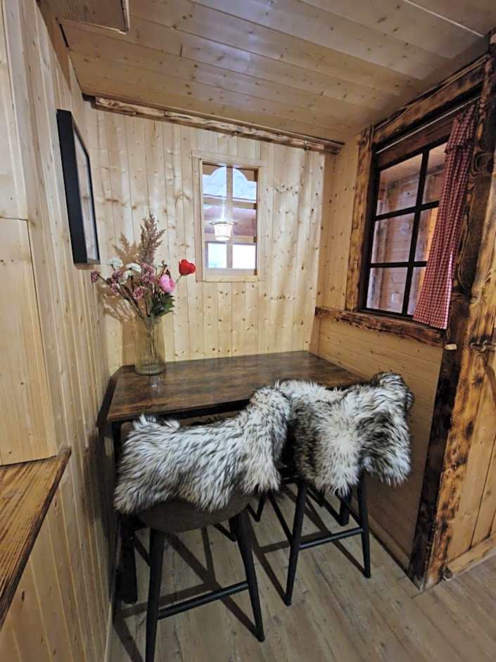 Alpine 1 bed Chalet with beautiful views
