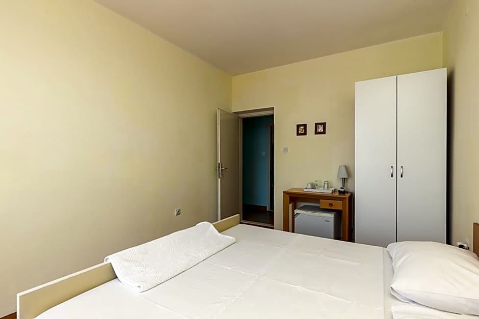 Beautiful Nest Rooms