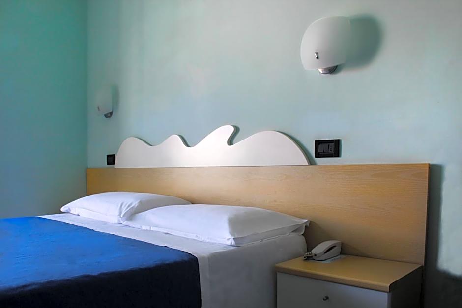 Hotel Bristol - a 30 mt dalla spiaggia