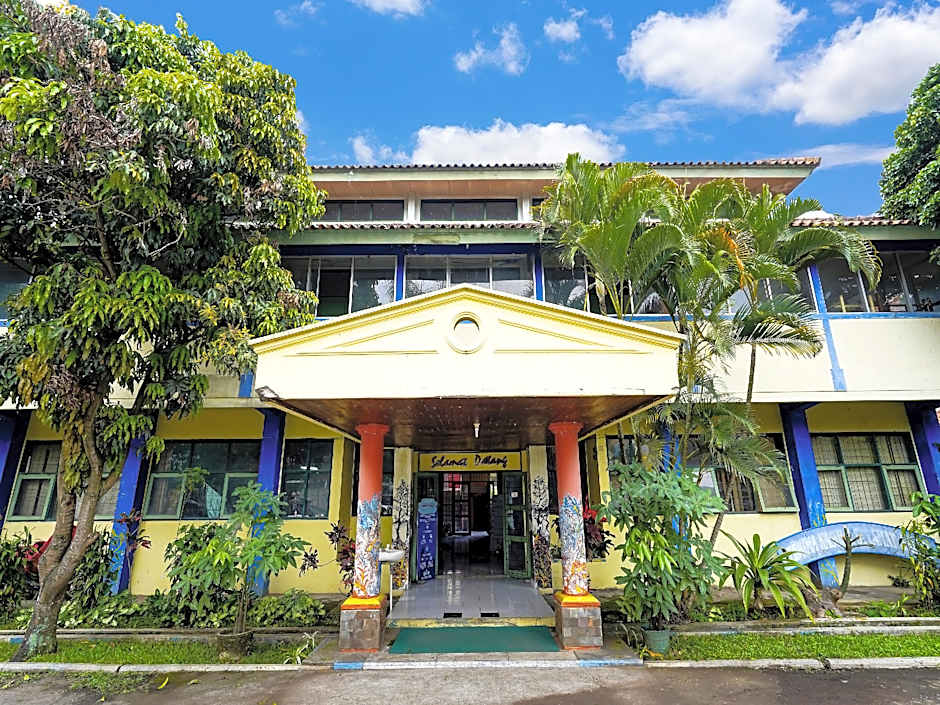 Hotel O Wisma Lec Syariah