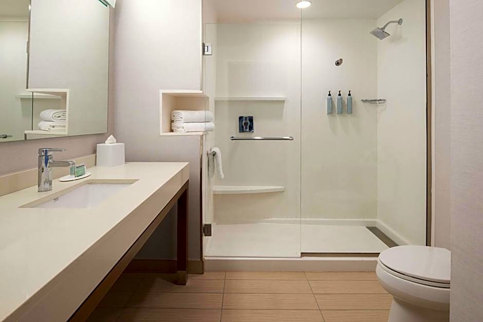 Courtyard by Marriott Houston City Place