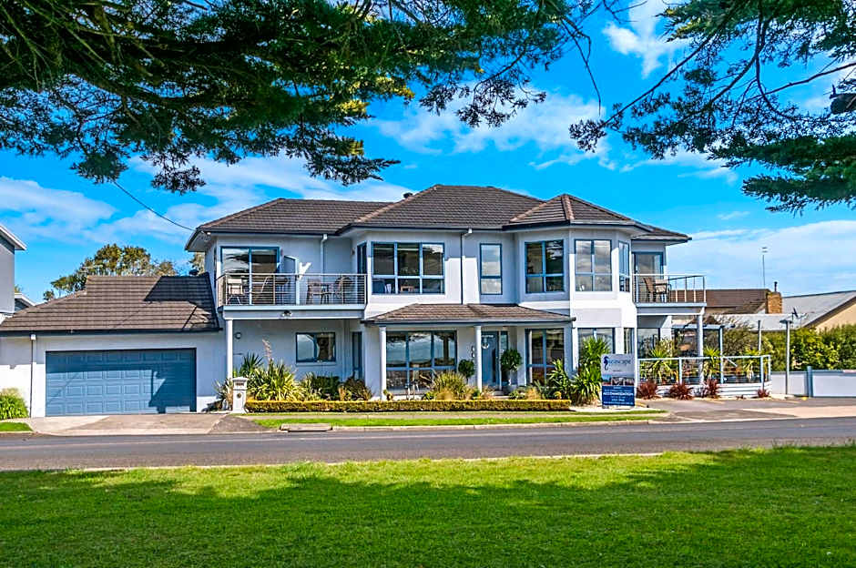 Seascape Accommodation