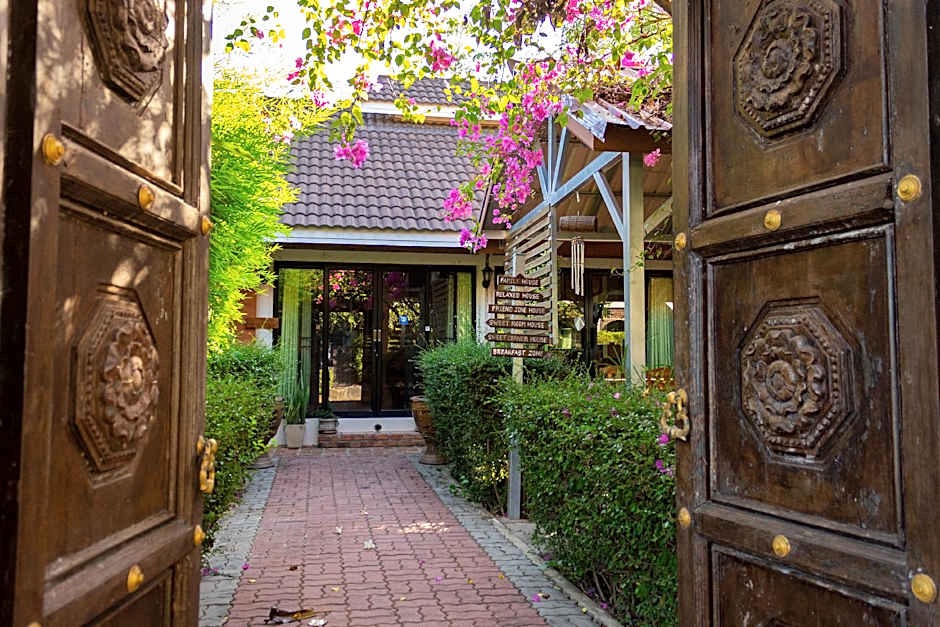 Photo 1 of 43 of Baan B&B Sukhothai