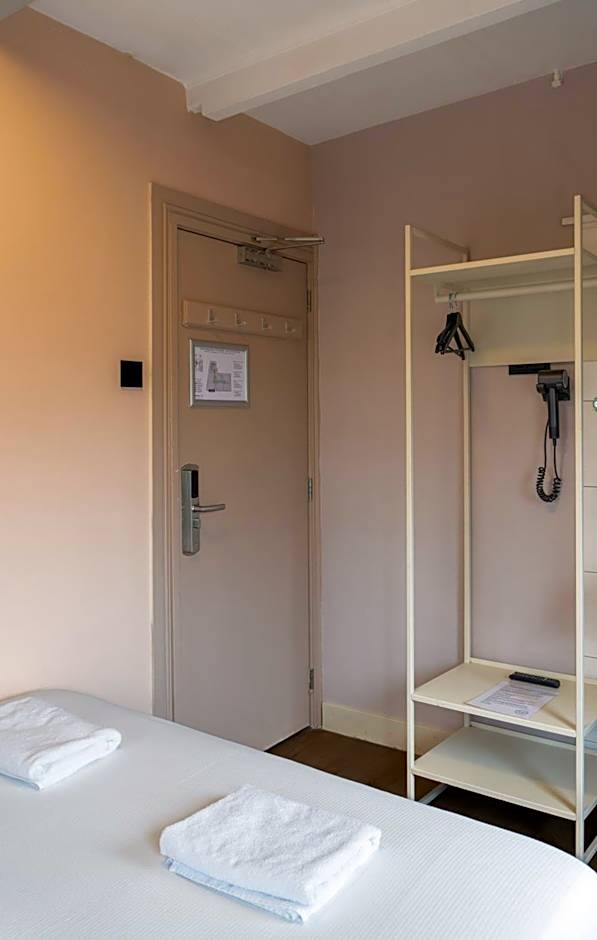 CS Hotel