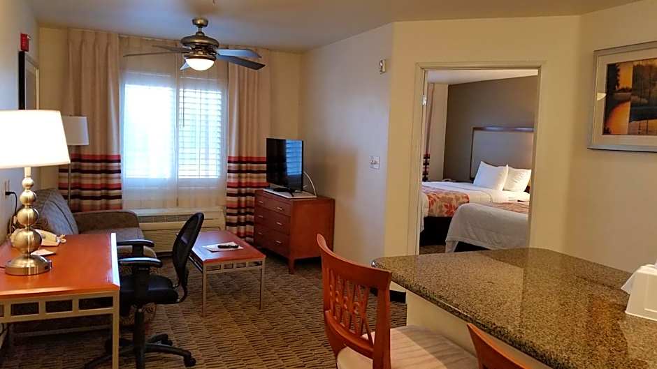 Hawthorn Suites by Wyndham Victorville