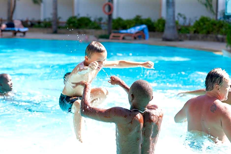 Travellers Beach Hotel & SPA