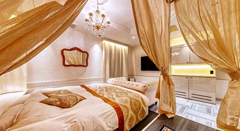 Izumiotsu Chapel Sweet - Adult Only