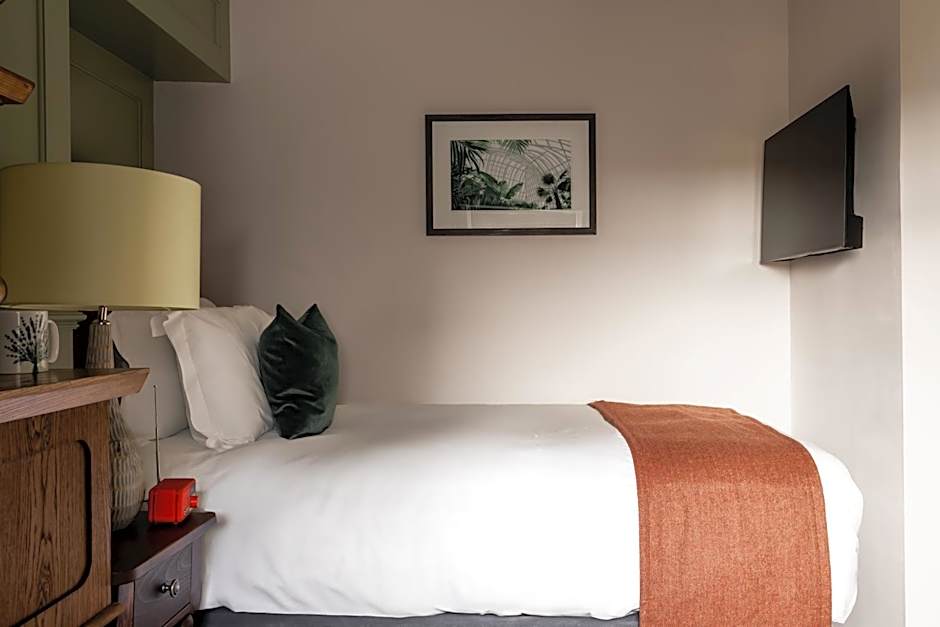 Coach & Horses Hotel