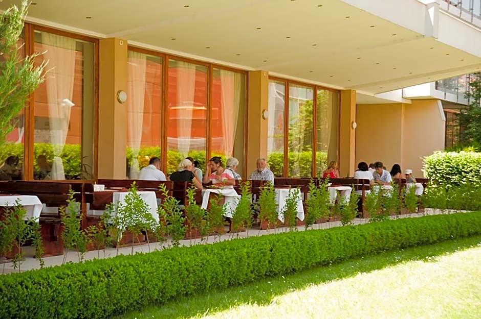 Mercury Hotel- All Inclusive