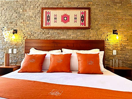 Hotel & Suites Tlatlauquitepec