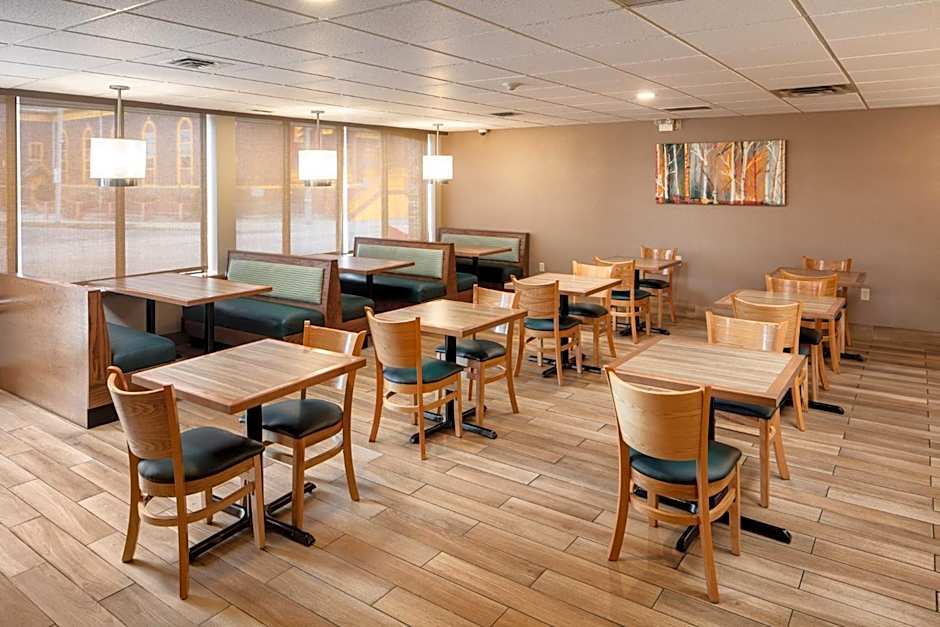 Quality Inn & Suites Windsor