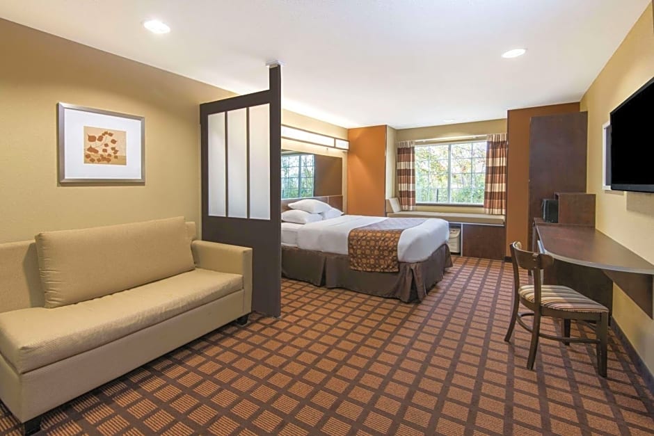 Microtel Inn and Suites North Canton