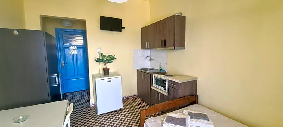 Veranda Rooms to Let