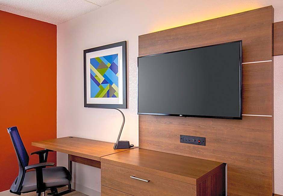 Holiday Inn Express Chesapeake - Norfolk By IHG