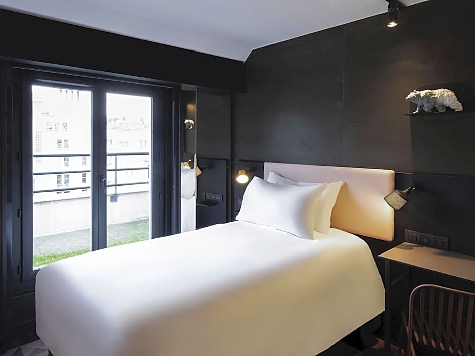 Tribe Paris Batignolles