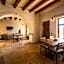 Design Cave Hotel