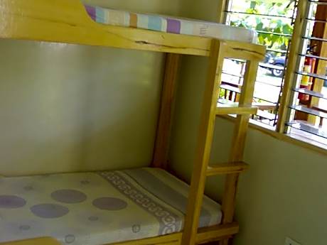 Economy Quadruple Room