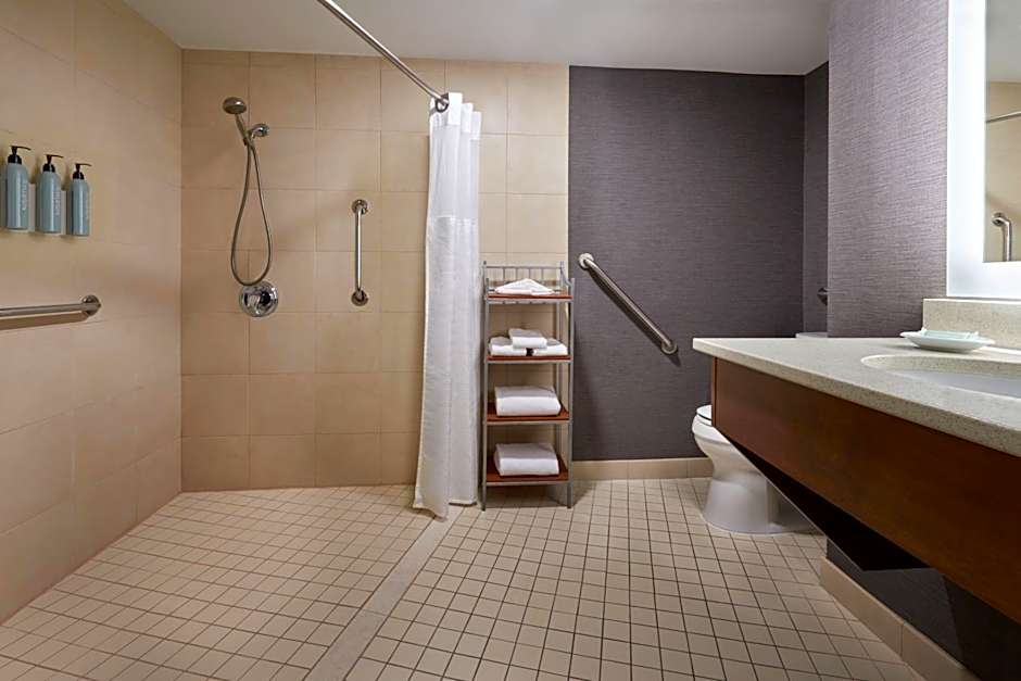 Residence Inn by Marriott London Downtown