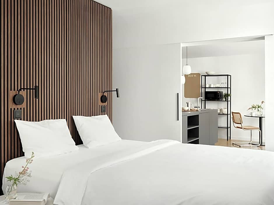 Bob W Munich Schwabing