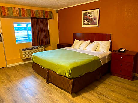 King Room - Non-Smoking