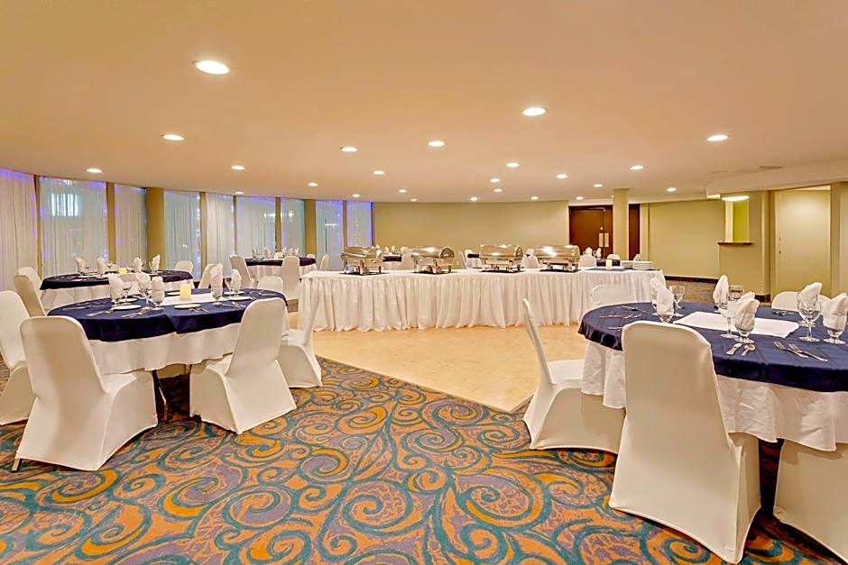 Ramada by Wyndham Kamloops