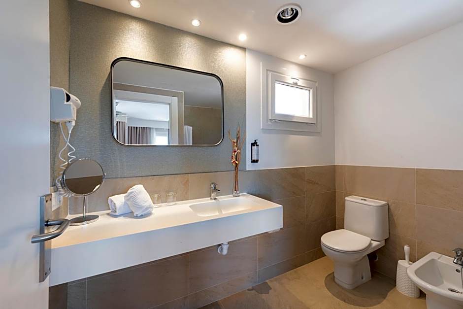 Valentin Somni Hotel & Suites