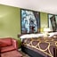 Super 8 by Wyndham Brookhaven
