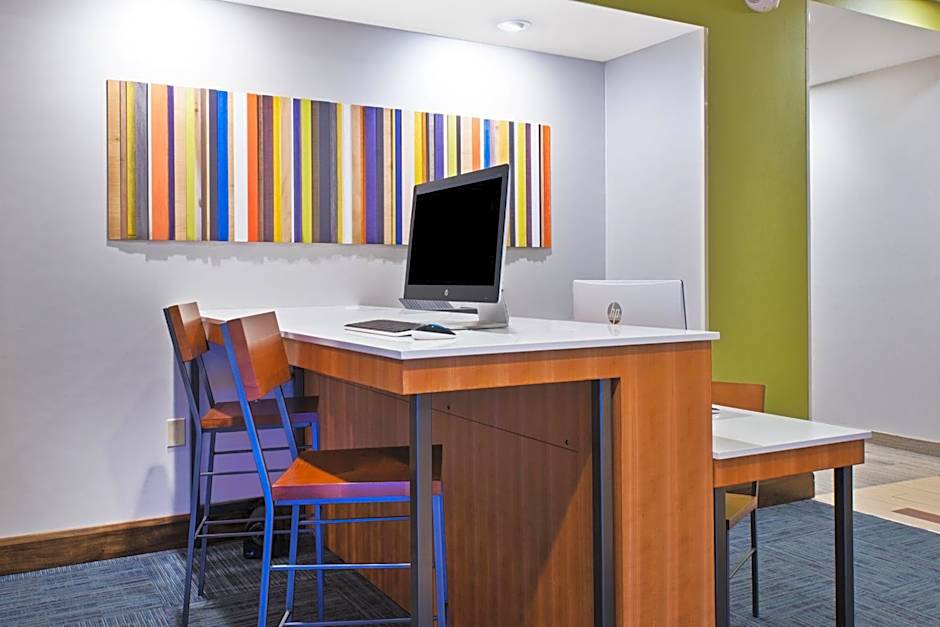 Holiday Inn Express & Suites Uniontown By IHG