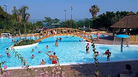 Villaggio Marinella DIRETTAMENTE sul mare