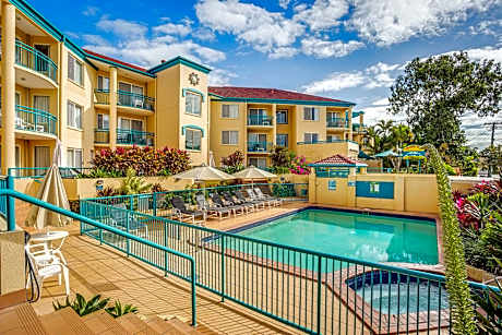 Paradise Isles Apartments