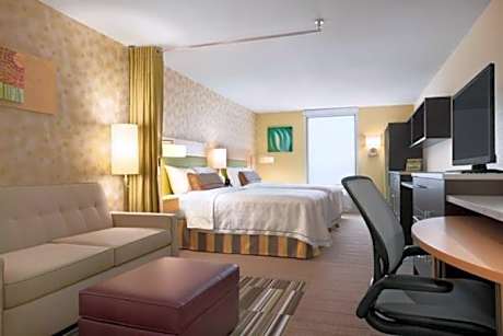 2 Queen Beds Studio Nonsmoking