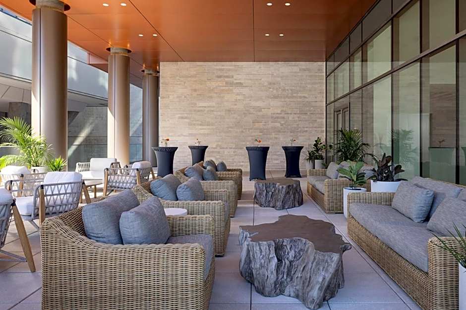 Kimpton Claret Hotel By IHG