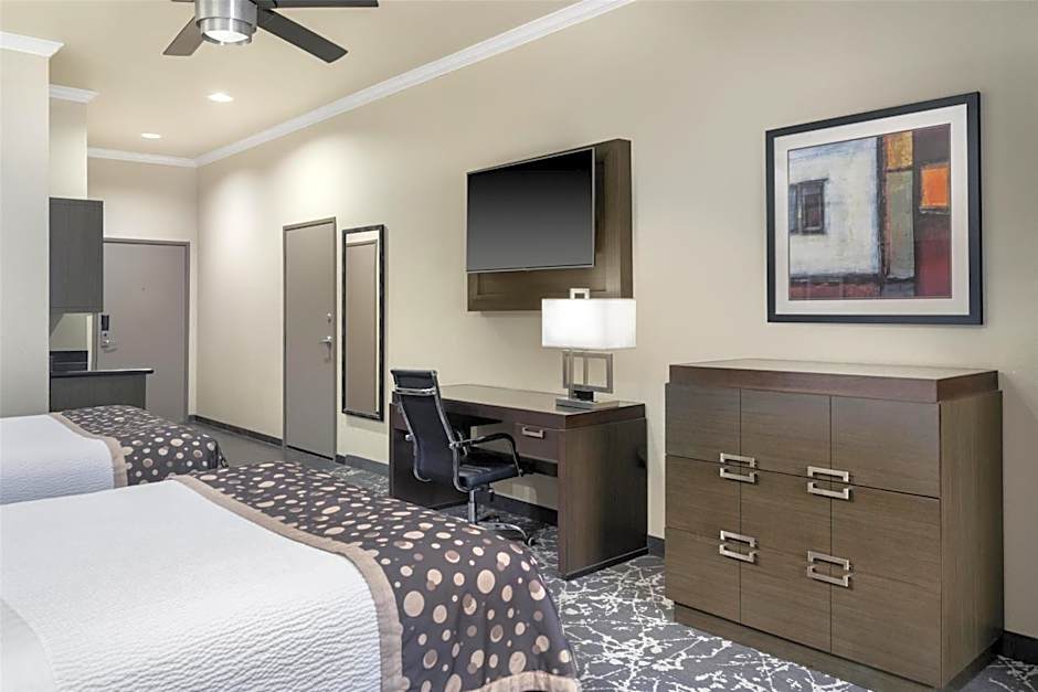 Best Western Premier Crown Chase Inn & Suites