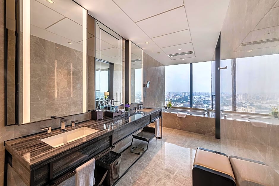 Golden Eagle Summit Hotel Kunshan